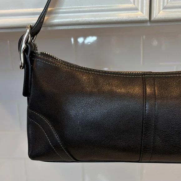 Coach Vintage Y2K Hampton Baguette Leather Soho Mini Bag - HTF - Picture 6 of 16